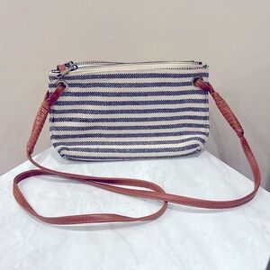 🔥Sole Society Striped Navy and Tan Crossbody Bag🔥
